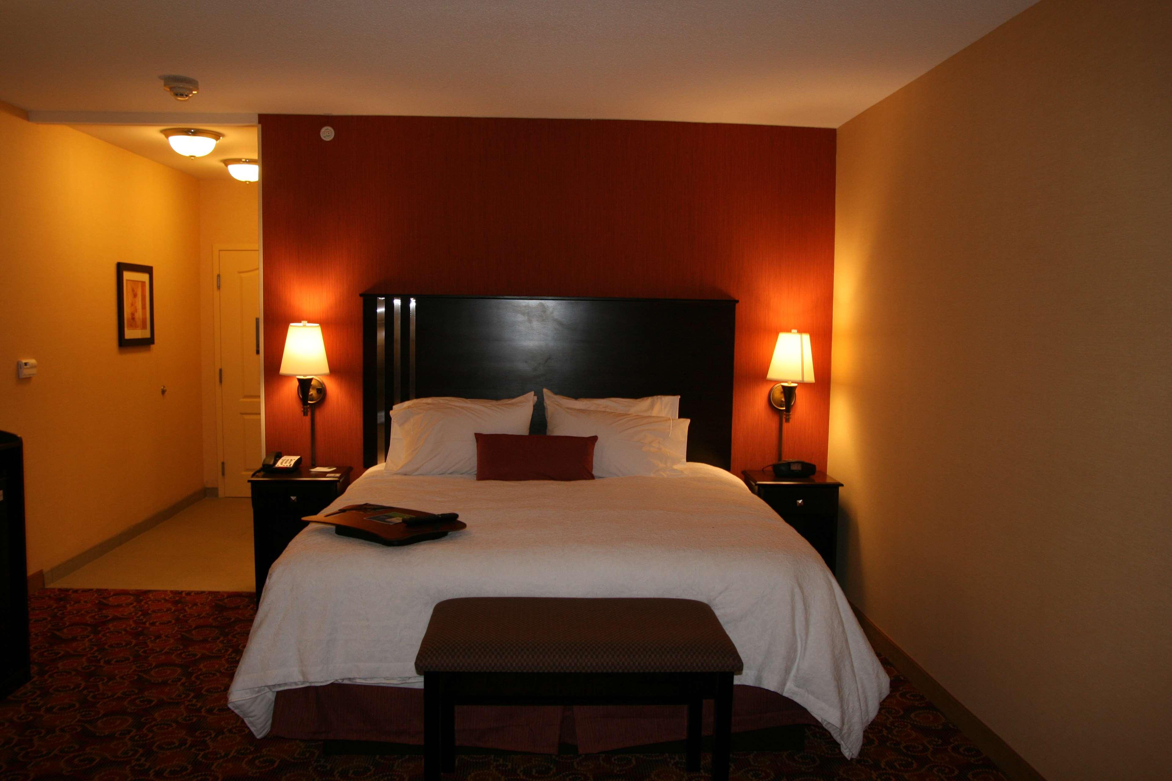 Hampton Inn Turnersville Blackwood Room photo